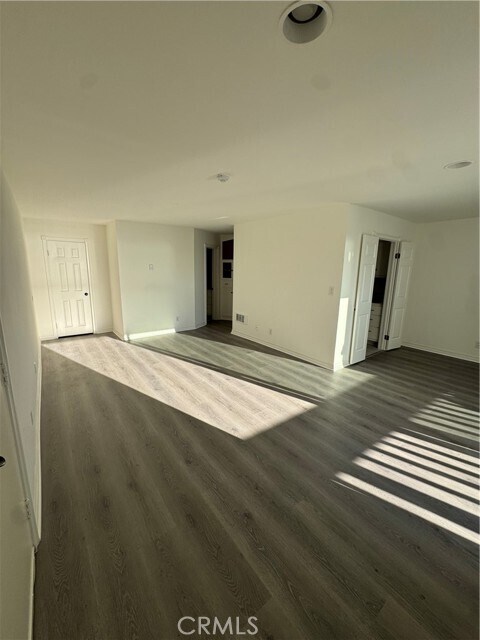 Foto del edificio - 630 The Village