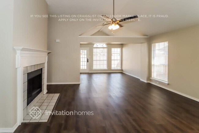 Building Photo - 2820 Sommerset Dr