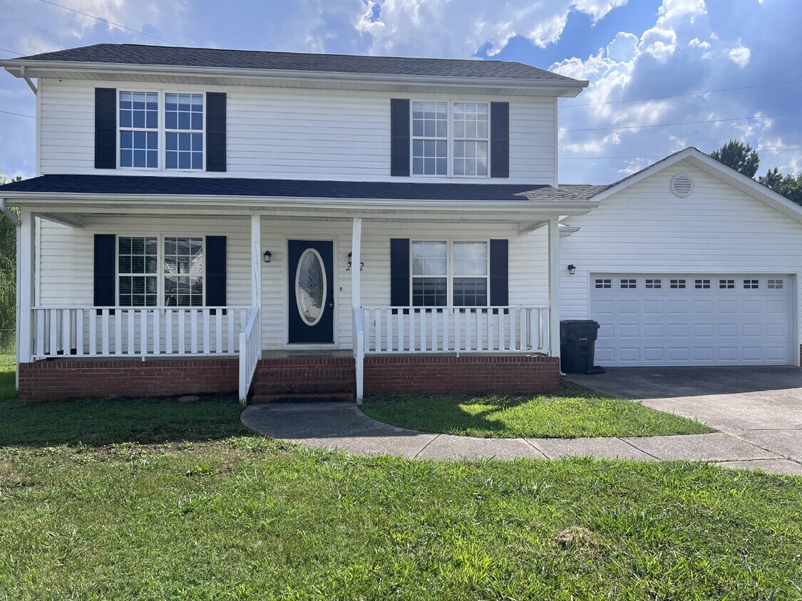 Foto principal - Fenced in 4 Bed /2 Bath House in Ringgold