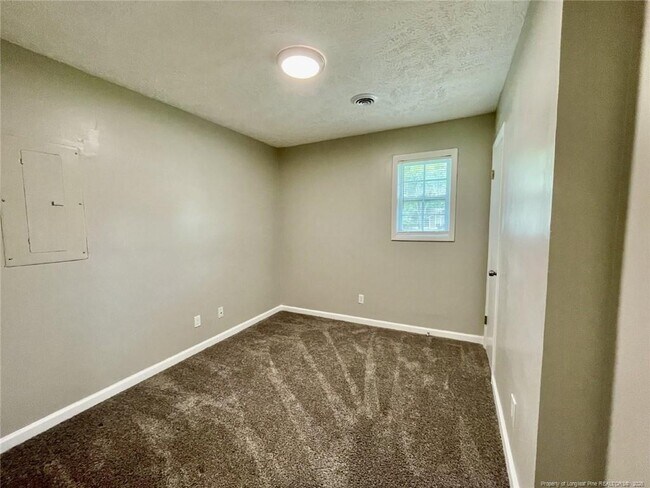 Foto del edificio - 6405 Lorell Ct