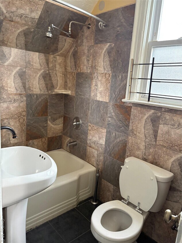 Foto del edificio - 109-11 131st St