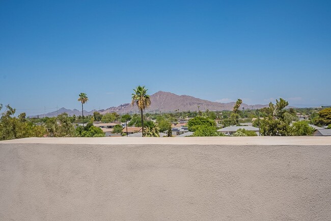 Foto del edificio - Aire on McDowell - Beautiful Home Ready fo...