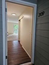 Building Photo - 13716 15th Ave NE