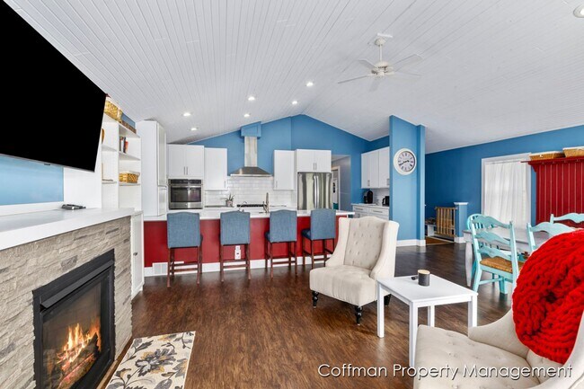 Foto del edificio - 3 bed, 2.5 bath Located on Bostwick Lake