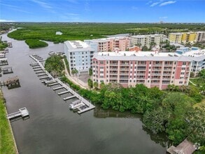 Building Photo - 6 Riverwalk Drive