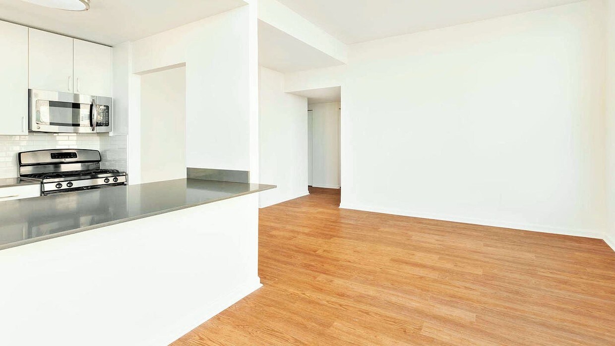 Foto principal - 310 E 39th St