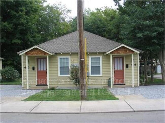 Photo - 405 Granbury St Apartment