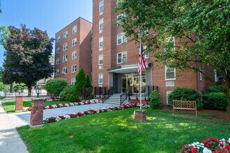 Building Photo - 39 Glenbrook Rd