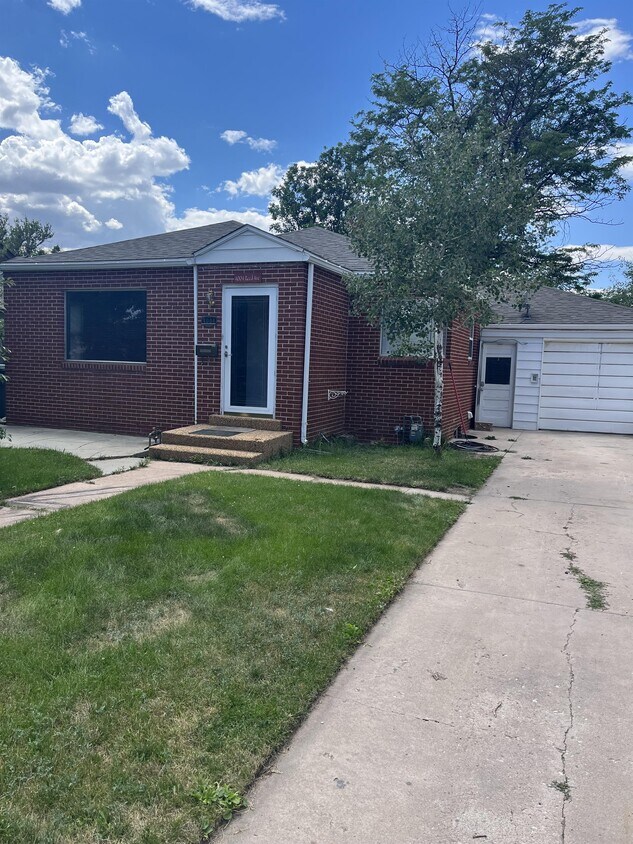 Foto principal - 4004 Reed Ave