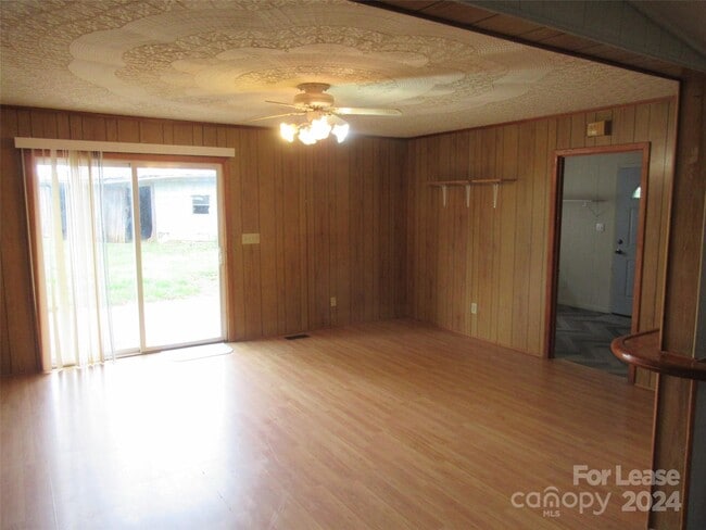 Building Photo - 2673 Rock Dam Rd
