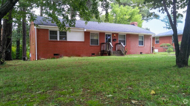 Building Photo - 2123 Walton St