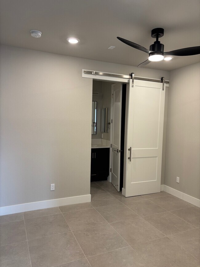 Foto del edificio - 121 8th St