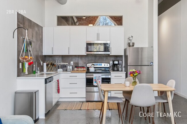 Foto del edificio - 1180 E 30th St
