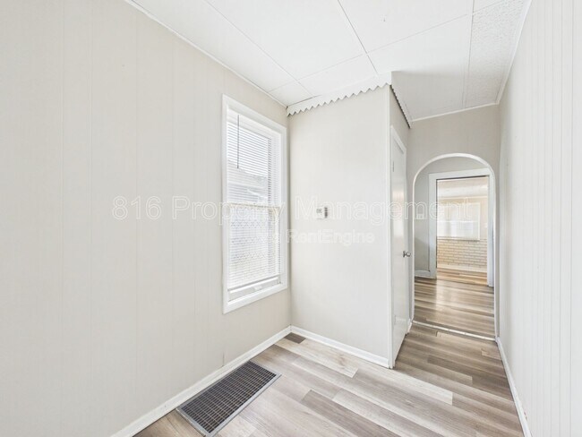 Foto del edificio - 1222 S 40th St