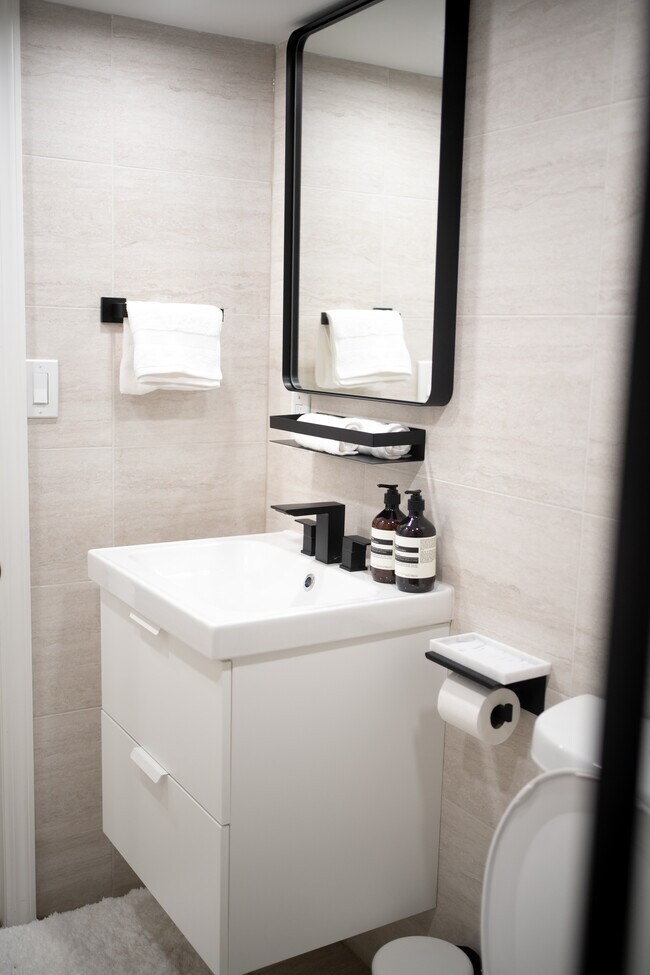 Baño - 402 Bergen Ave