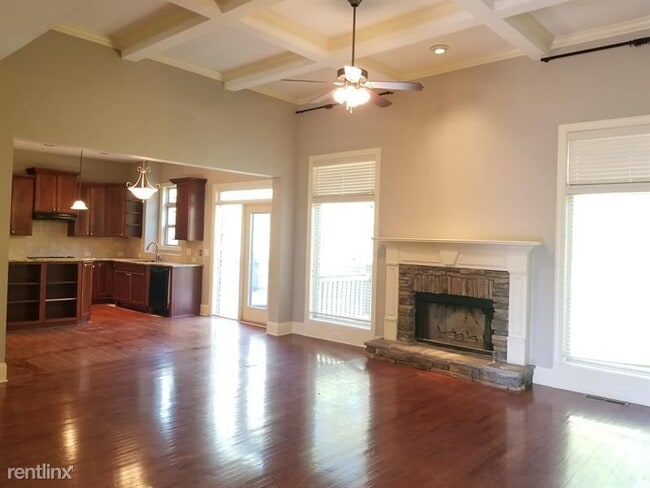Building Photo - 4 br, 3 bath House - 6044 Golf View Crossi...