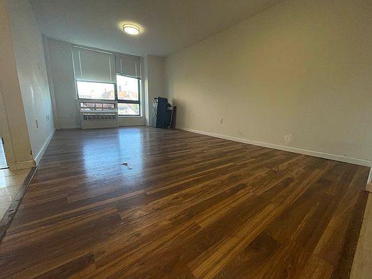 Foto principal - 1 bedroom in Bronx NY 10468