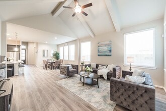 Building Photo - 2142 Ironwood Pass Dr