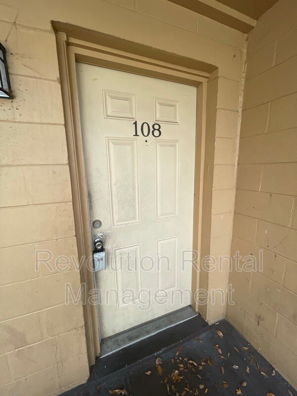 Building Photo - 1625 Espanola Ave