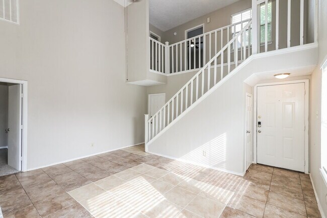 Foto del edificio - 6042 Beaconridge Dr