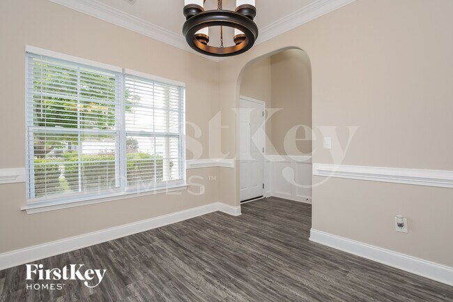 Foto del edificio - 5416 Esher Drive