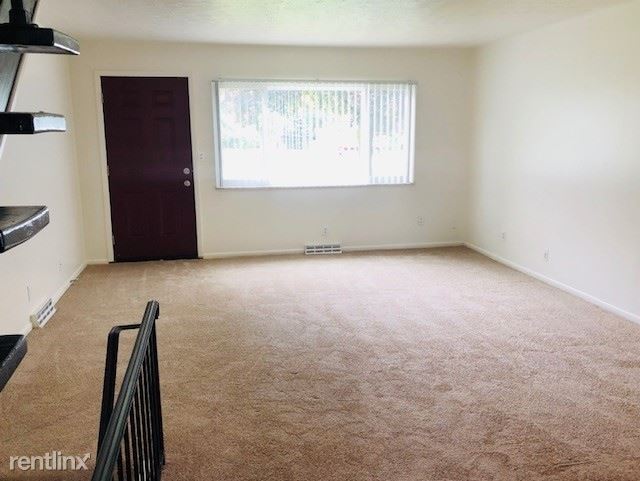 Building Photo - 2 br, 1.5 bath Townhome - 169 W Overdale Dr