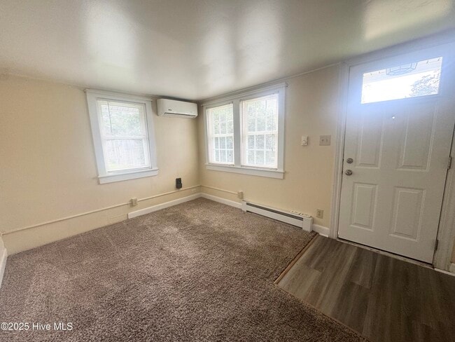 Building Photo - 704 Agawam St