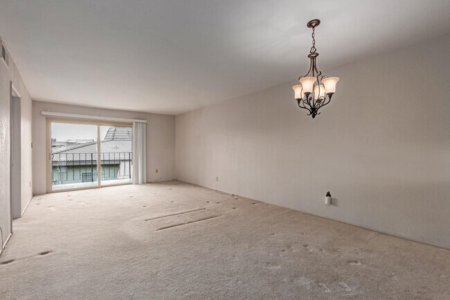 Foto del edificio - 7436 E Chaparral Rd