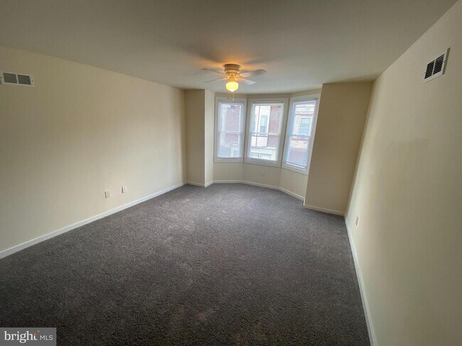 Foto del edificio - 1347 S Paxon St