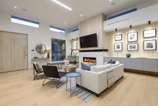 Foto del edificio - 2218 Glencoe Ave