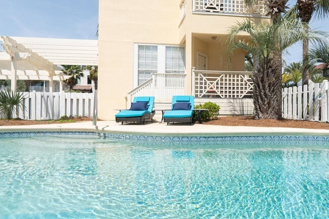 Building Photo - 223 Paradise by the Sea Blvd