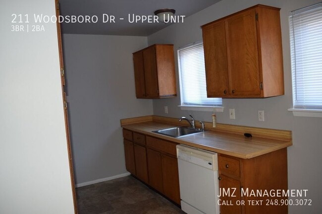 Building Photo - 211 Woodsboro Dr