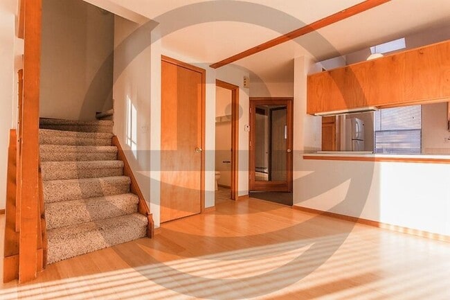 Building Photo - 3141 Bell Dr