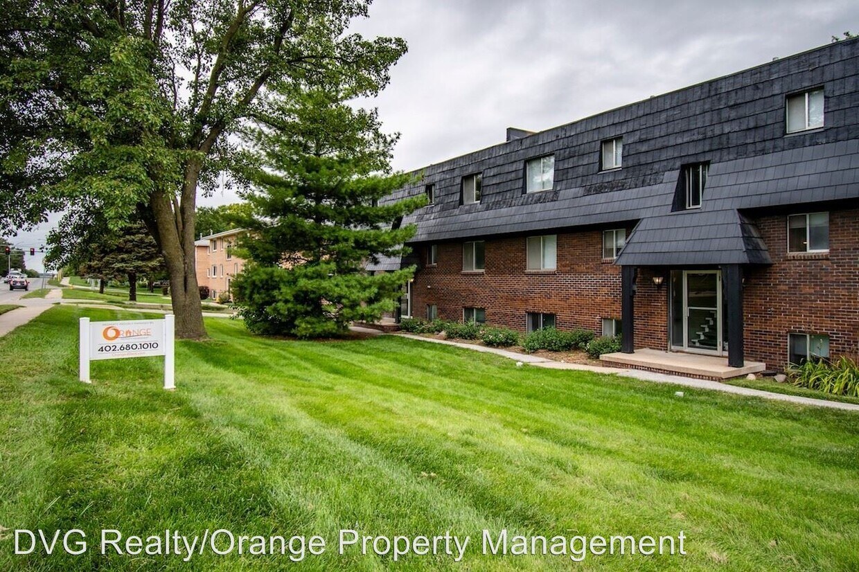 Foto principal - 4674 Harrison St