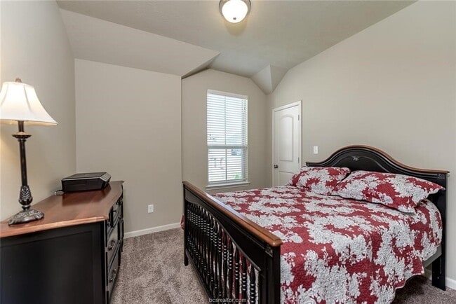 Foto del edificio - 4145 Shallow Creek Loop