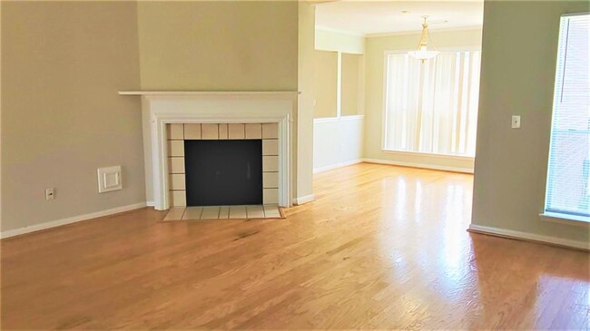 Building Photo - 18046 Berry Branch Dr