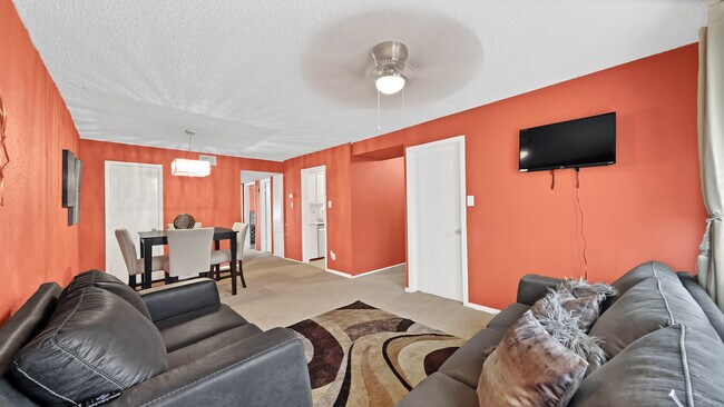 Foto del edificio - 5658 Birchmont Dr