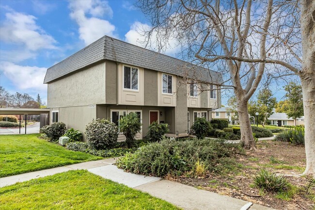 Foto del edificio - Old Piedmont Townhome