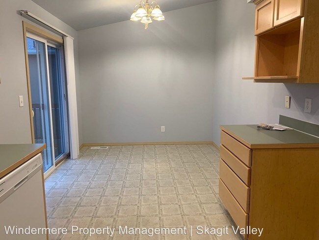 Building Photo - 3 br, 2 bath House - 1511 Portobello Avenue