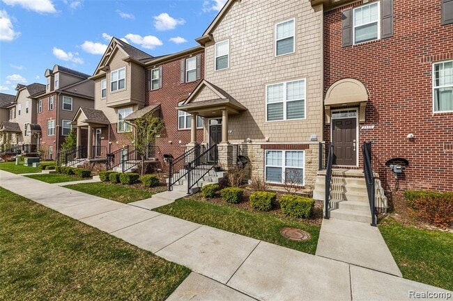 Building Photo - 2884 Glenbar Cir