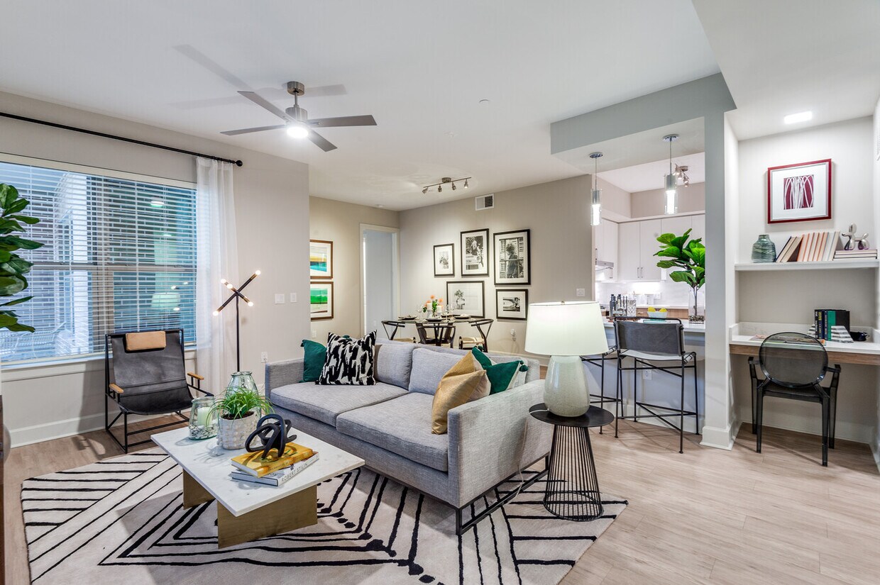 Primary Photo - City Living, Extra Perks – Up to 1 Month F...