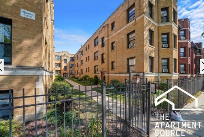 Photo - 2649 N Spaulding Ave Apartment