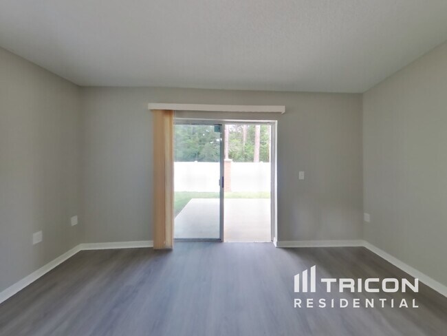 Foto del edificio - 11353 Nettlebrook St E