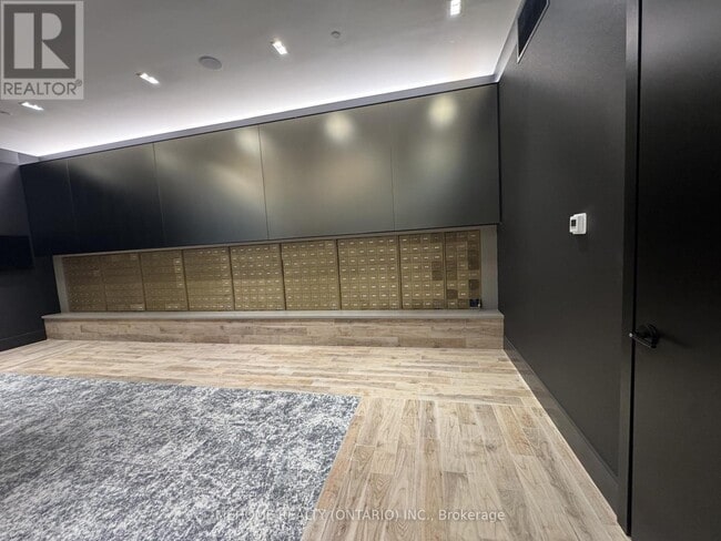 Photo du bâtiment - 65 Broadway Ave