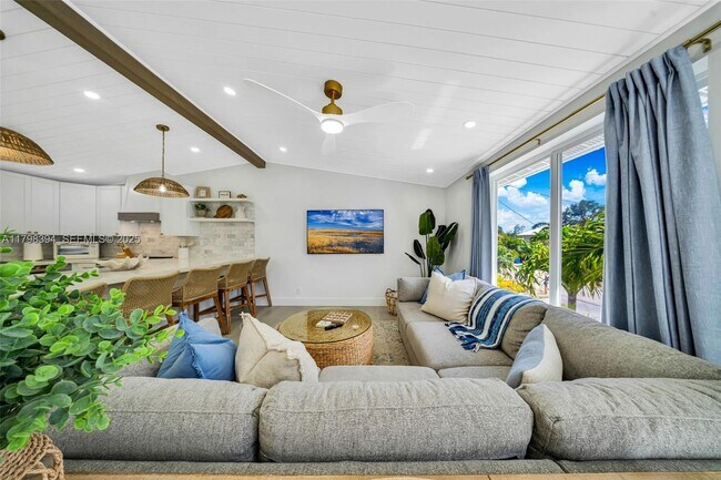 Foto del edificio - 129 Nautilus Dr