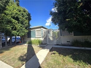 Building Photo - 146 N Hamilton Dr