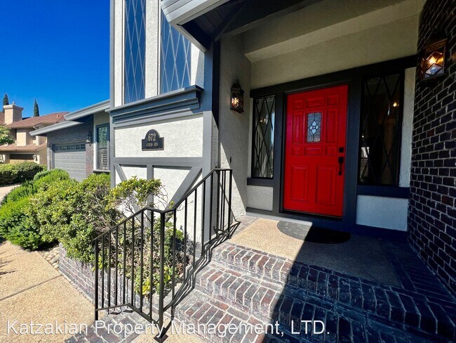 Building Photo - 3 br, 2.5 bath House - 672 Cypress Run