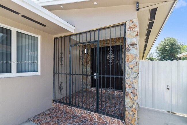 Foto del edificio - 7794 NW 14th Ct