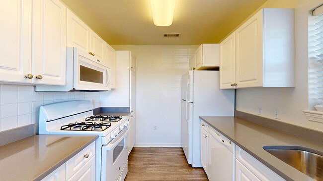 Interior Photo - Inwood West