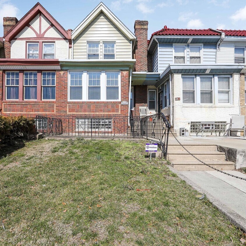 Primary Photo - 2445 79th Ave